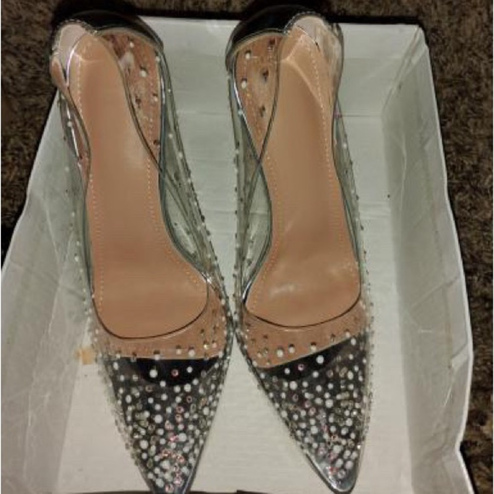 Women heels size 7